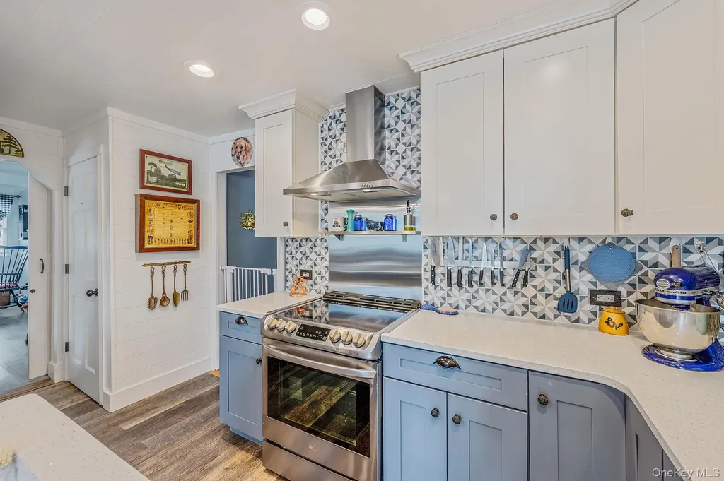8 Whisper Lane Smithtown NY 11787