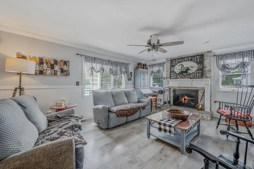 8 Whisper Lane Smithtown NY 11787