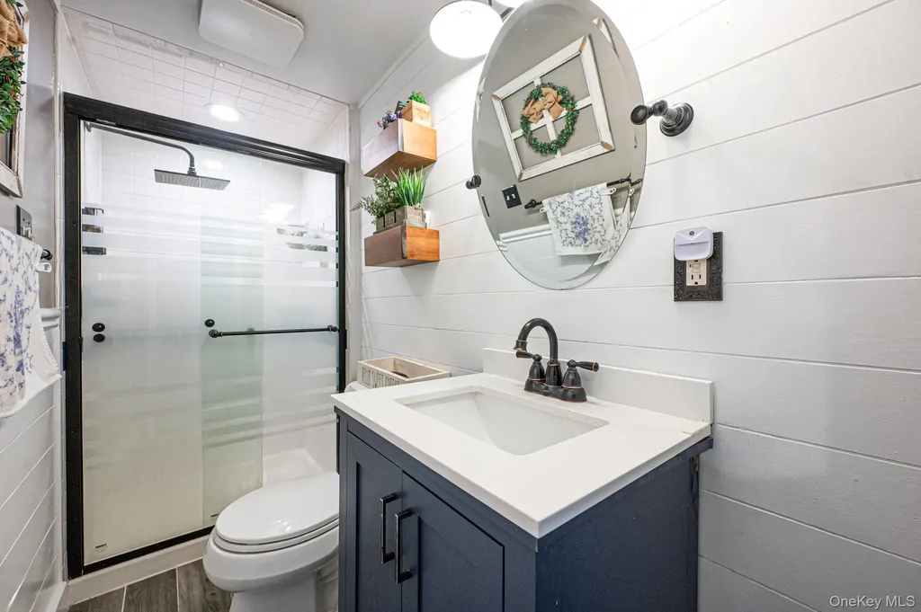 8 Whisper Lane Smithtown NY 11787