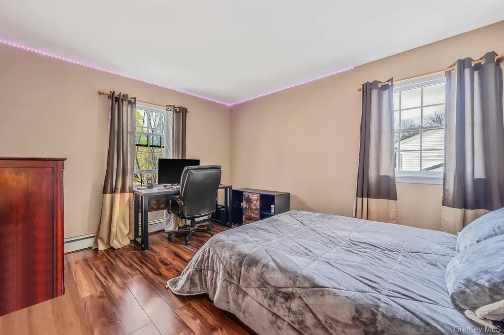 8 Whisper Lane Smithtown NY 11787