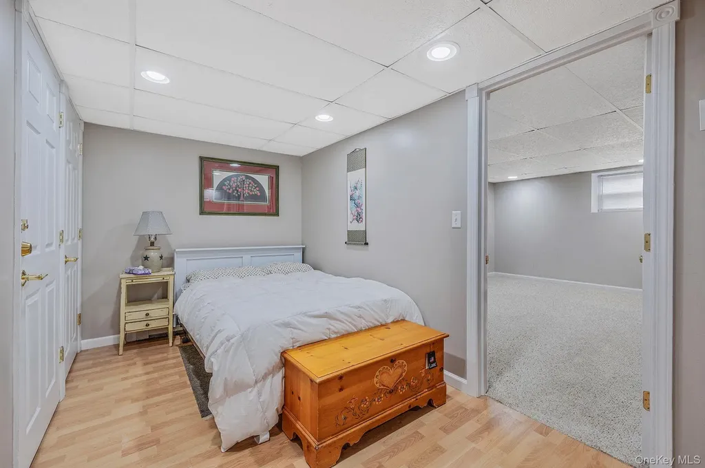 8 Whisper Lane Smithtown NY 11787