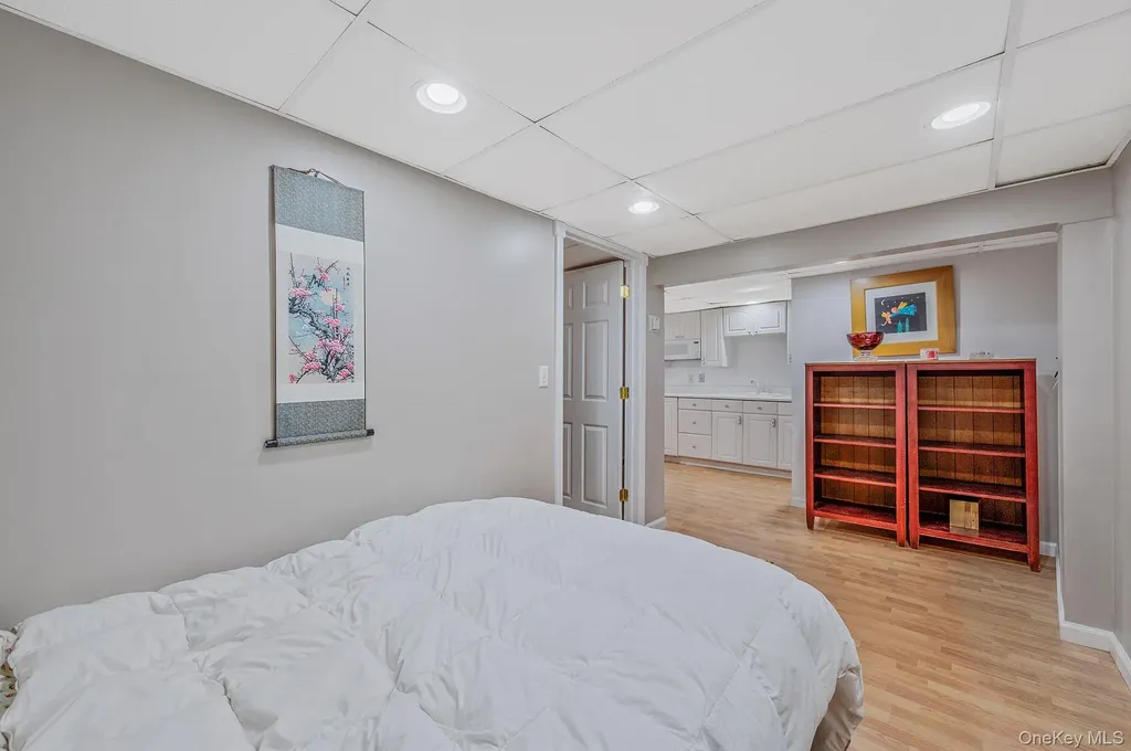 8 Whisper Lane Smithtown NY 11787