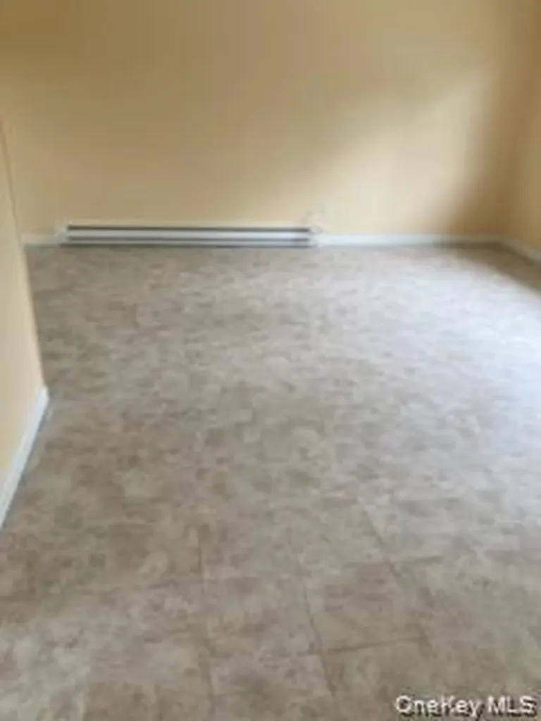 1455 E Forks Road Bay Shore NY 11706