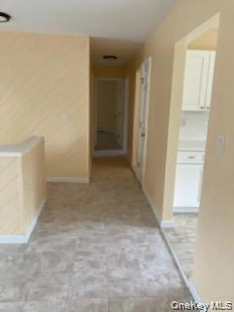 1455 E Forks Road Bay Shore NY 11706
