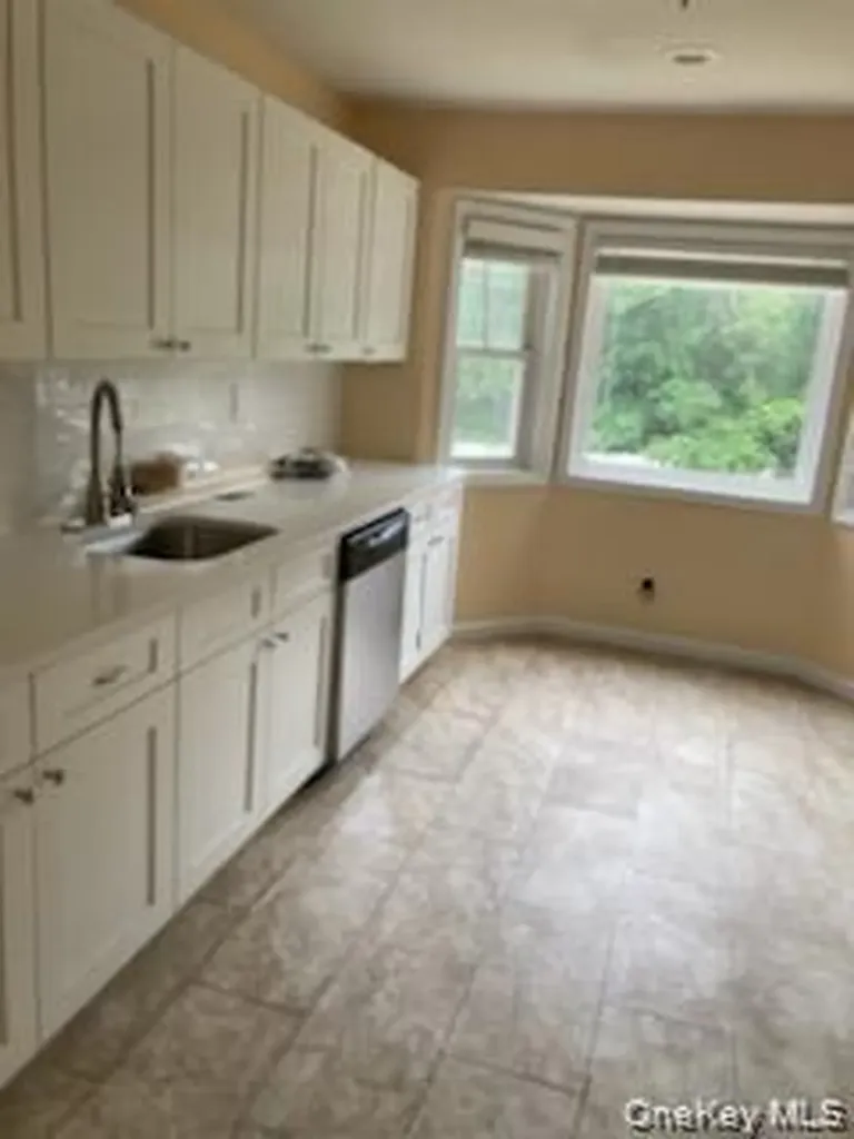 1455 E Forks Road Bay Shore NY 11706