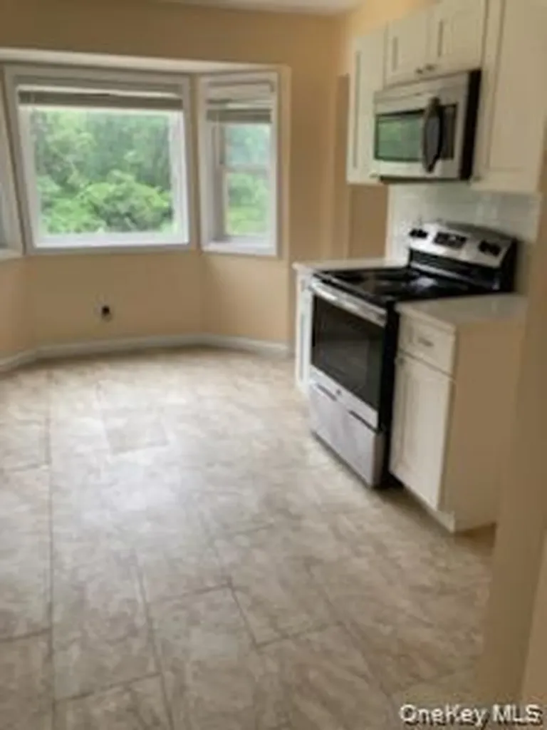 1455 E Forks Road Bay Shore NY 11706
