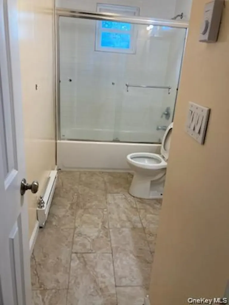 1455 E Forks Road Bay Shore NY 11706