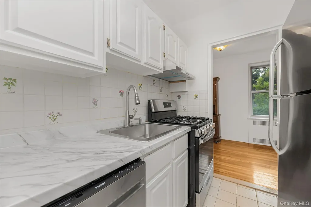766 Palmer Road Bronxville NY 10708