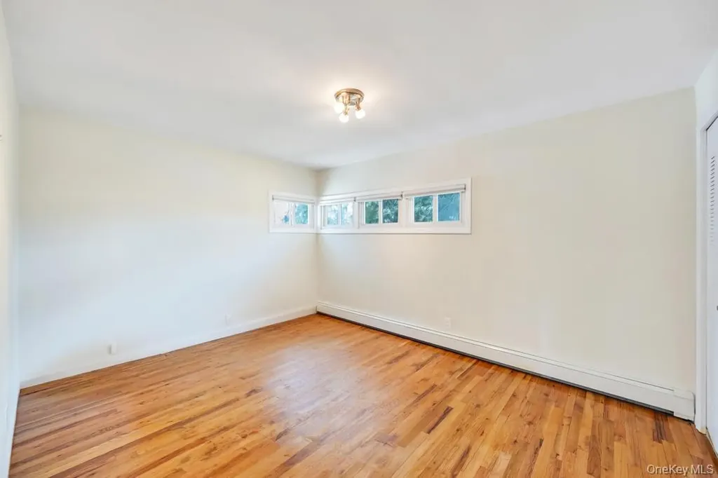 3685 Prairie Path Bethpage NY 11714