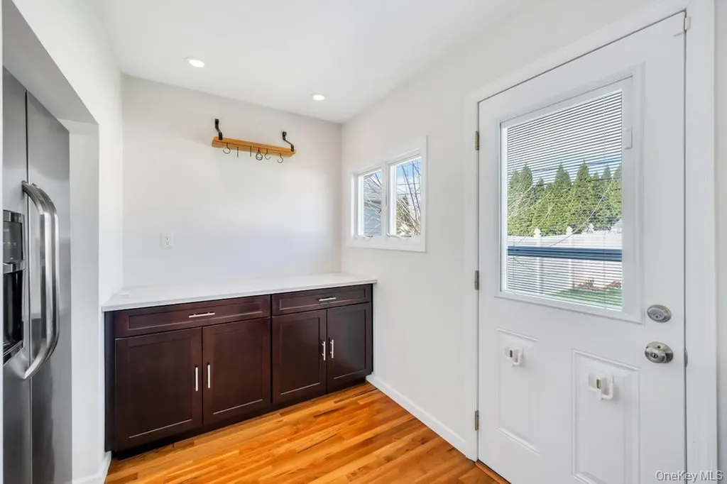 3685 Prairie Path Bethpage NY 11714