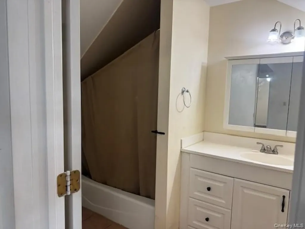 94 Old Post Road Wappingers Falls NY 12590