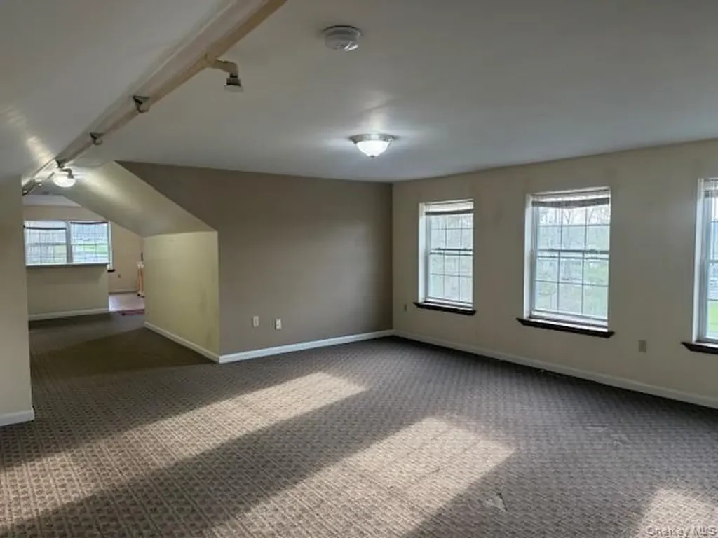 94 Old Post Road Wappingers Falls NY 12590