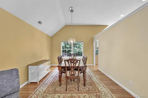 36 Front Street Mahopac NY 10541