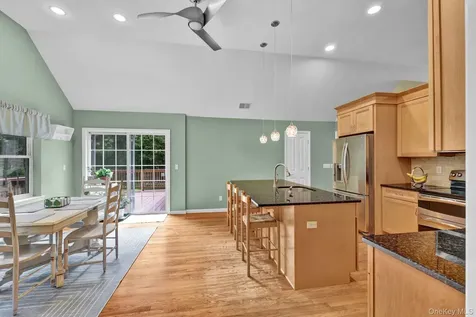 36 Front Street Mahopac NY 10541