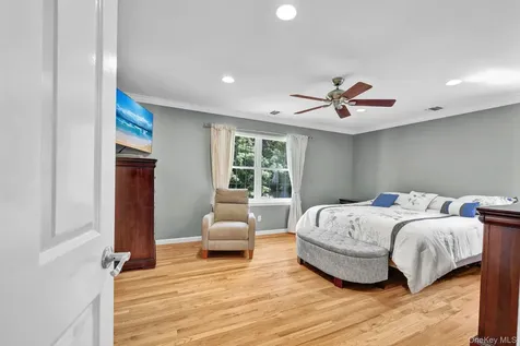 36 Front Street Mahopac NY 10541