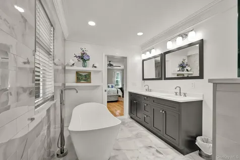 36 Front Street Mahopac NY 10541
