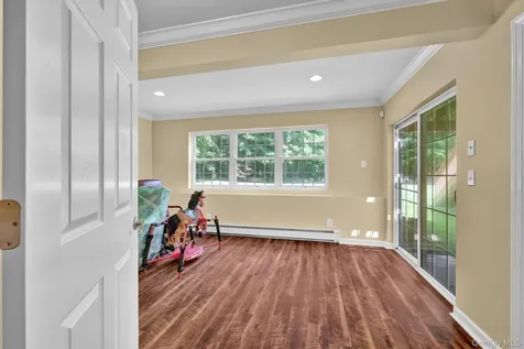 36 Front Street Mahopac NY 10541