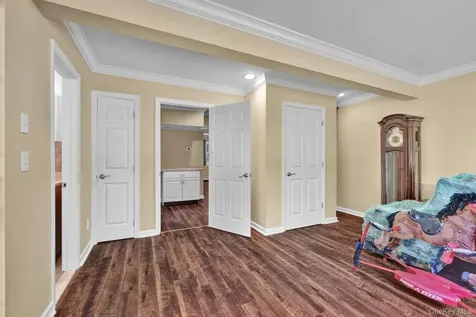 36 Front Street Mahopac NY 10541