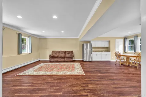 36 Front Street Mahopac NY 10541
