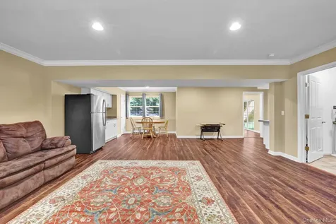 36 Front Street Mahopac NY 10541
