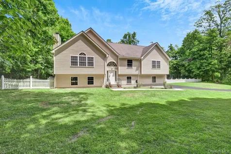 36 Front Street Mahopac NY 10541