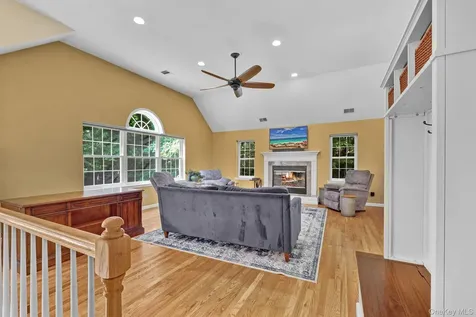 36 Front Street Mahopac NY 10541