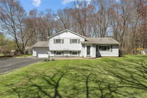 2378 Pine Grove Court Yorktown Heights NY 10598