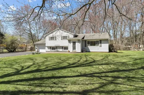 2378 Pine Grove Court Yorktown Heights NY 10598