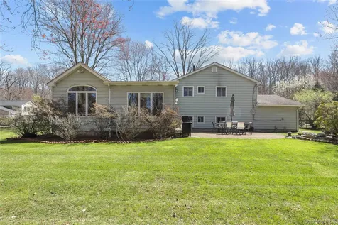 2378 Pine Grove Court Yorktown Heights NY 10598