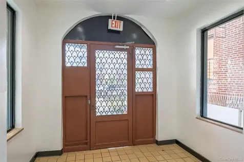 910 Dinsmore Avenue Far Rockaway NY 11691