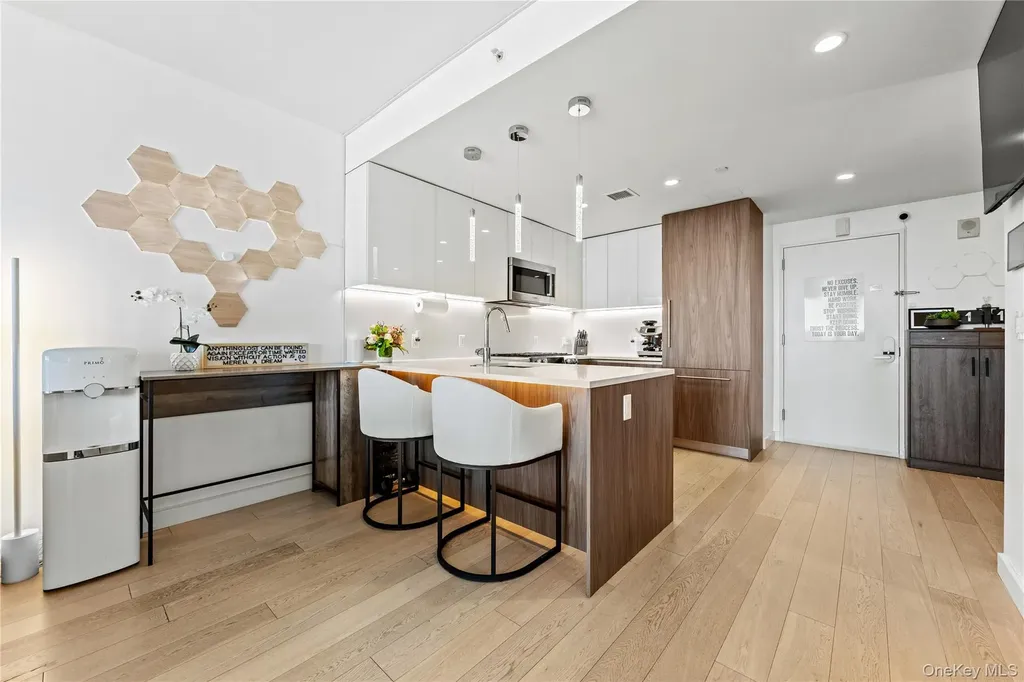 13101 40th Road Flushing NY 11354