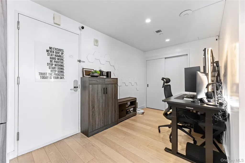 13101 40th Road Flushing NY 11354