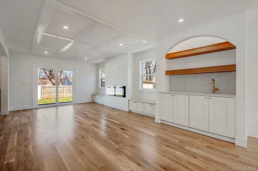 31 Libby Avenue Hicksville NY 11801