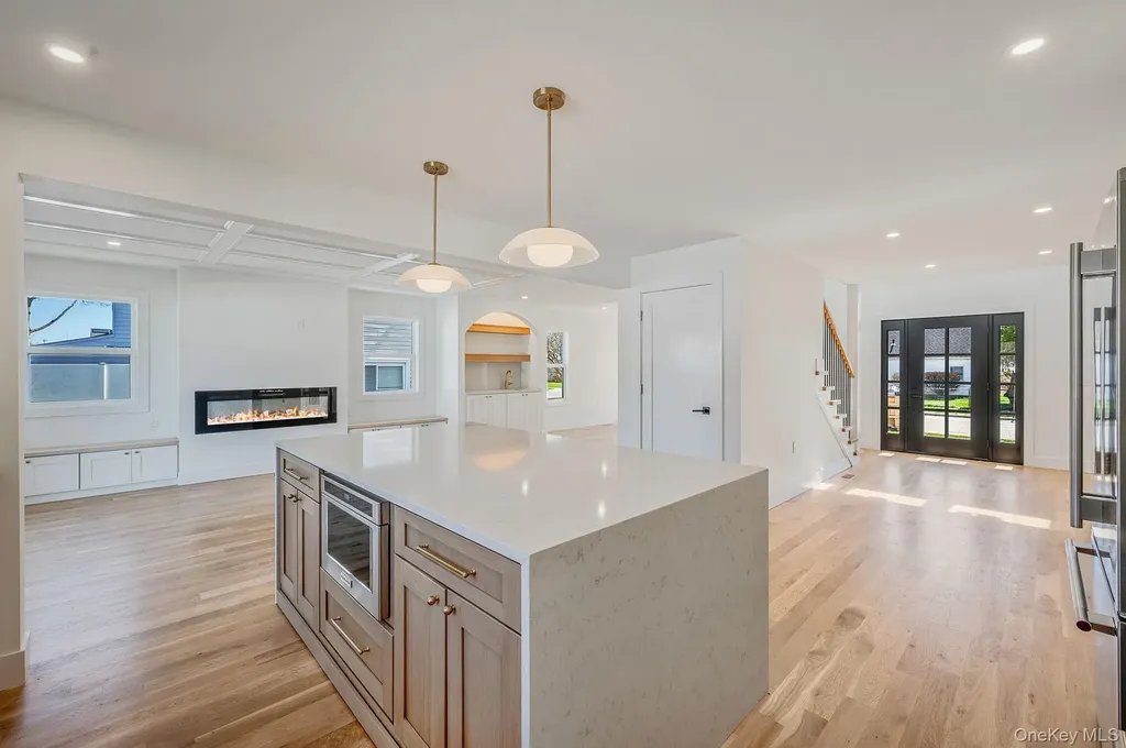 31 Libby Avenue Hicksville NY 11801