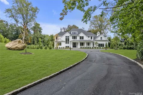 38 Cow Neck Road Sands Point NY 11050