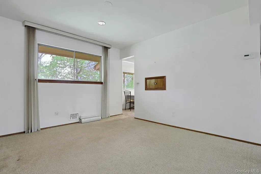 44 N Southgate Drive Spring Valley NY 10977