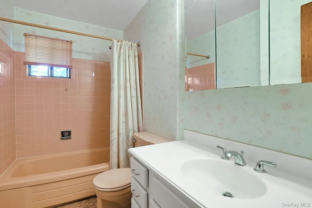 44 N Southgate Drive Spring Valley NY 10977