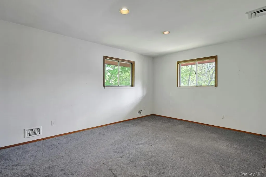 44 N Southgate Drive Spring Valley NY 10977