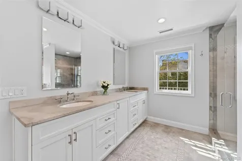 12 Vernon Road Scarsdale NY 10583