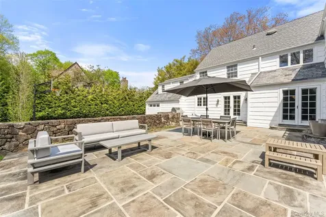 12 Vernon Road Scarsdale NY 10583
