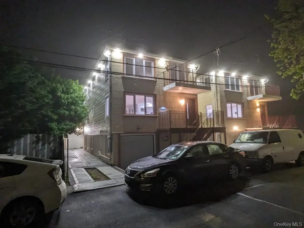 102-31 164th Avenue Howard Beach NY 11414
