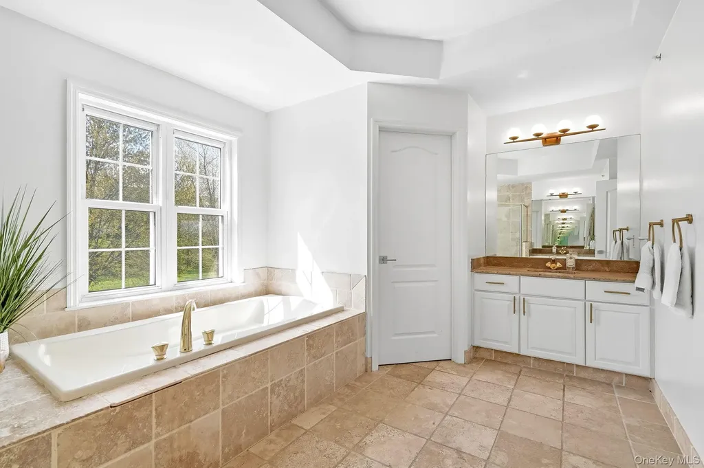 2 Legendary Circle Rye Brook NY 10573