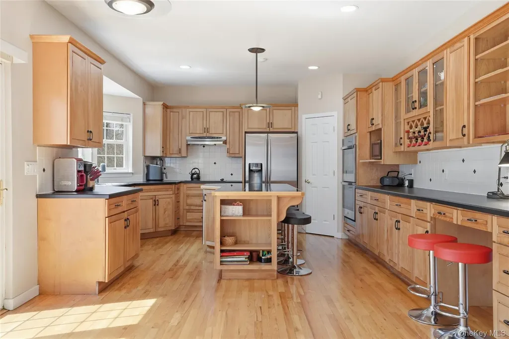 45 Tall Oaks Drive Kingston NY 12401
