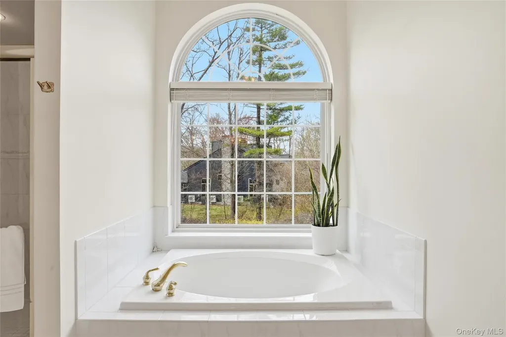 45 Tall Oaks Drive Kingston NY 12401