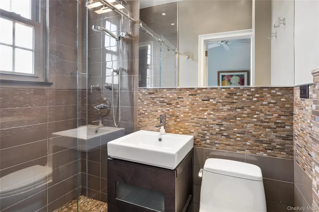 9 Tanglewylde Avenue Bronxville NY 10708