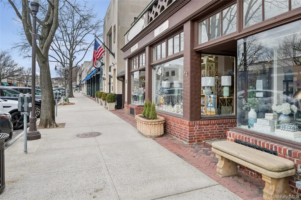 9 Tanglewylde Avenue Bronxville NY 10708