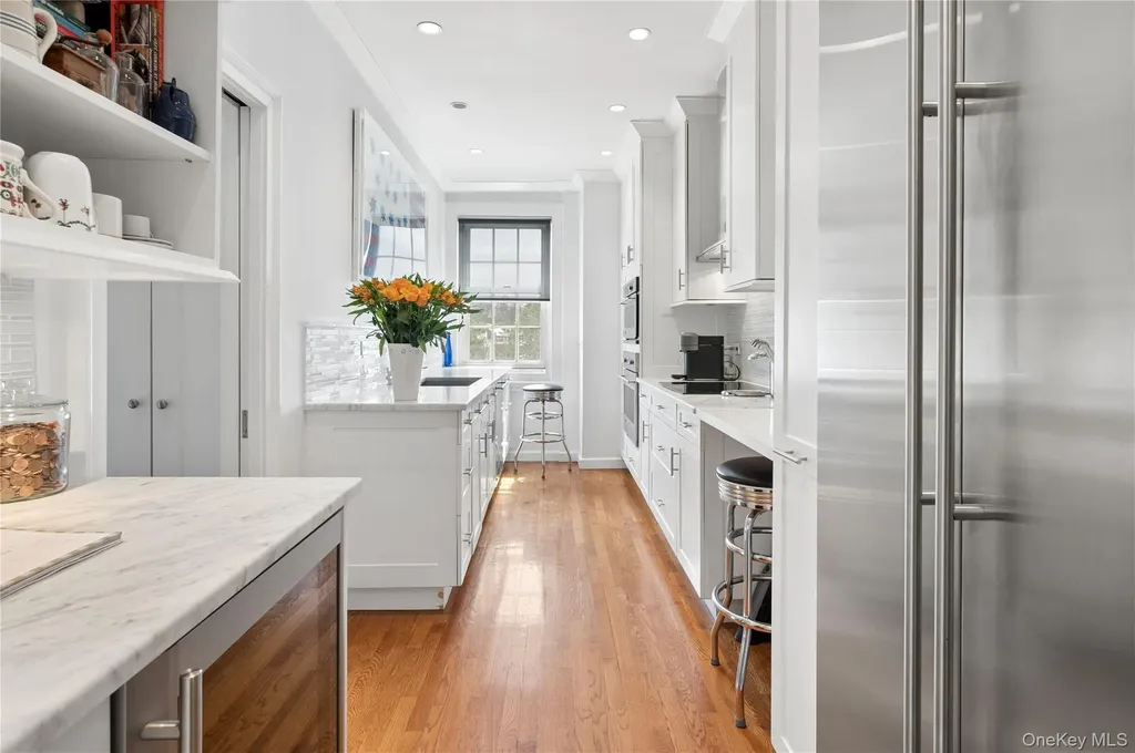 9 Tanglewylde Avenue Bronxville NY 10708