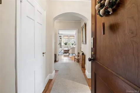 9 Tanglewylde Avenue Bronxville NY 10708