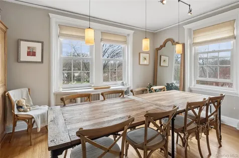 9 Tanglewylde Avenue Bronxville NY 10708