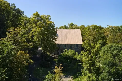 1883 213 Route Ulster Park NY 12471